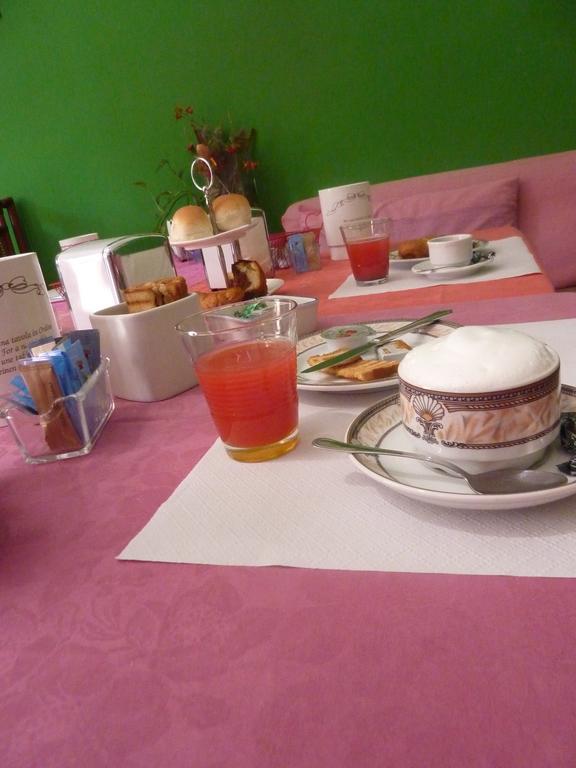 Junior Hotel 2*