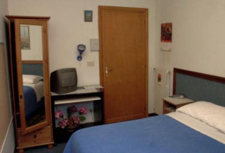 Hotel Junior